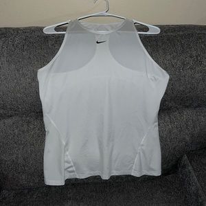 NIKE TANK